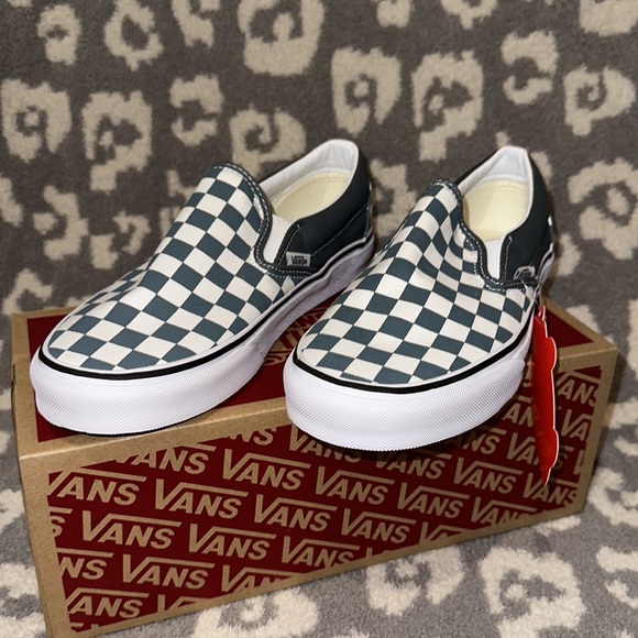 Vans Classic Slip-on Checkerboard Sneakers 😍 color theory Stormy weather 😍 - Picture 10 of 17